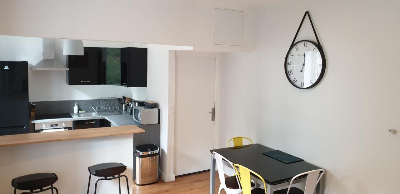 Ferienwohnung Ptit Savoy Saint-Nectaire Exterior foto