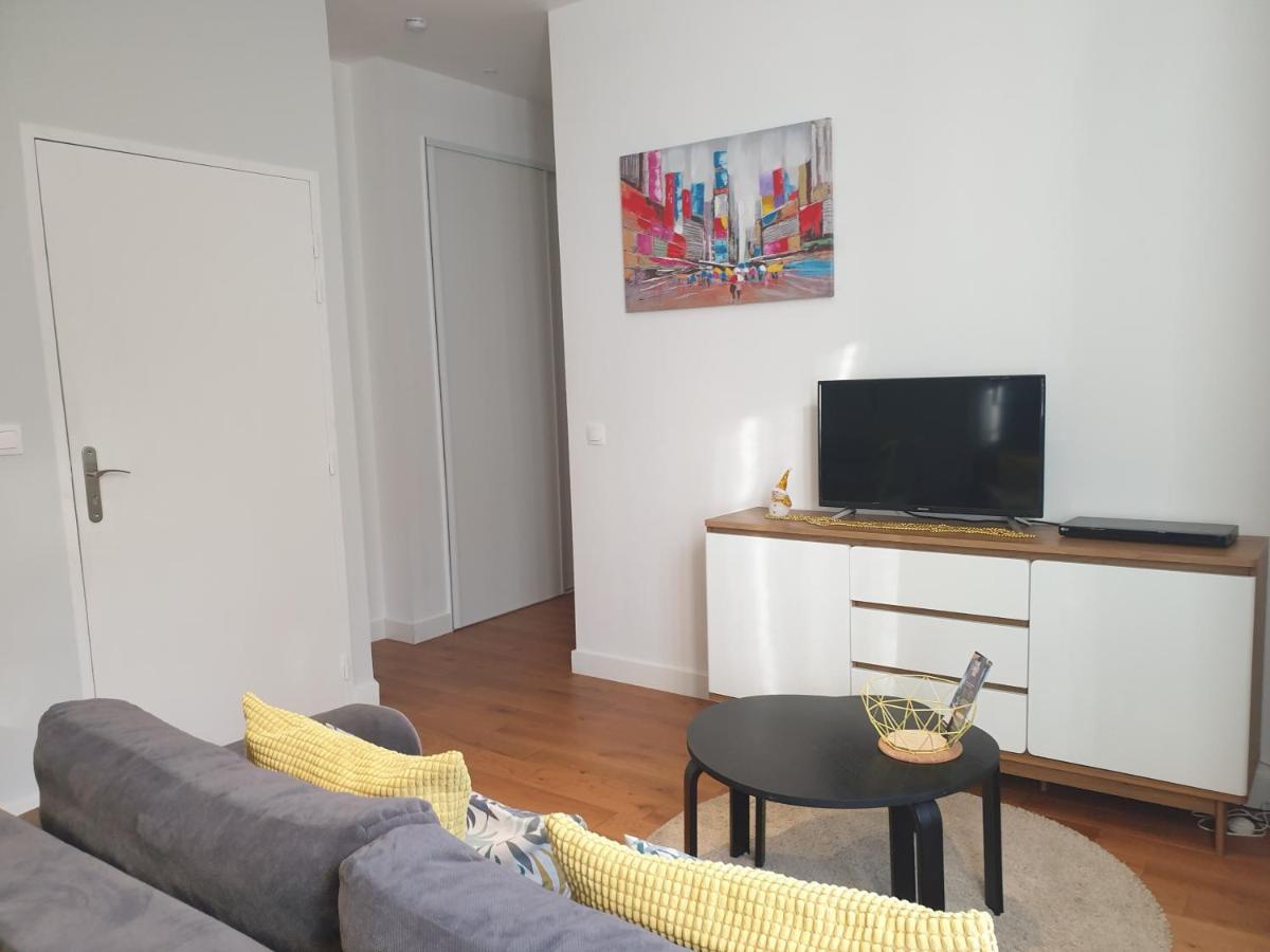 Ferienwohnung Ptit Savoy Saint-Nectaire Exterior foto
