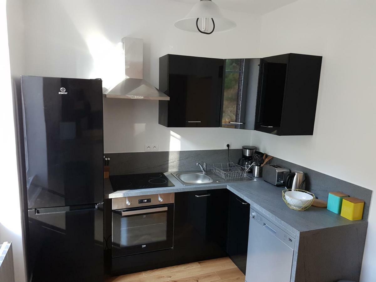 Ferienwohnung Ptit Savoy Saint-Nectaire Exterior foto